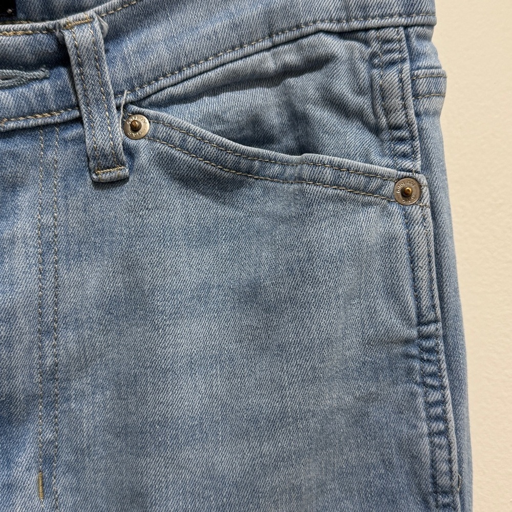 Gap Flare Jeans Light Wash Women’s Size 6/28 - Picture 3 of 8